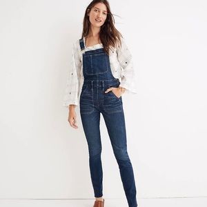 Madewell women’s large skinny jean overalls